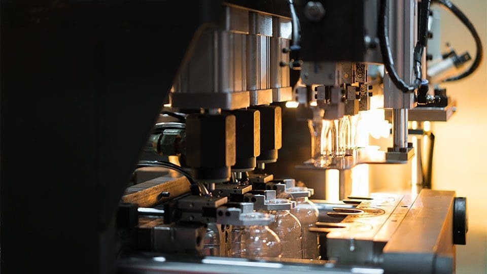 Injection Moulding Robo Apply